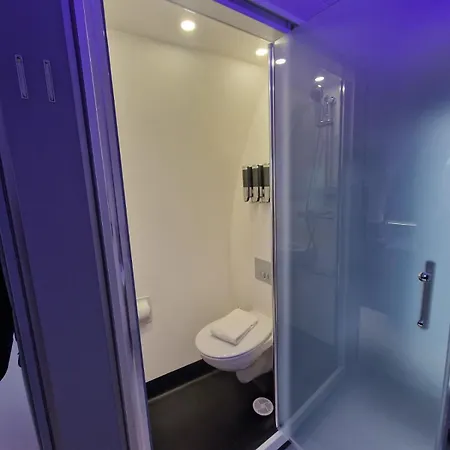 Hidden Acres- Luxury Glamping Pod Mint