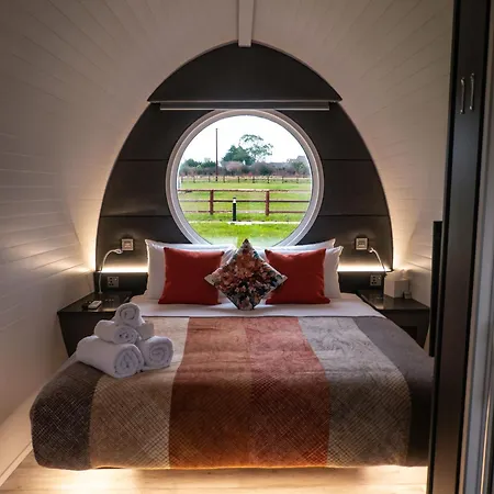 بيت للعطل Hidden Acres- Luxury Glamping Pod Mint