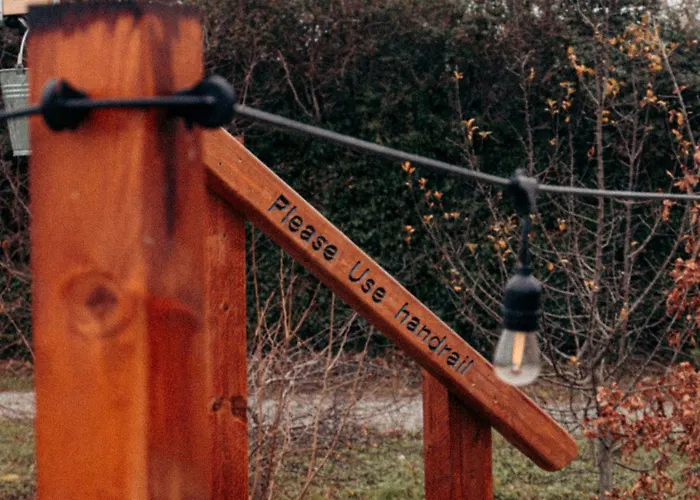 Hidden Acres- Luxury Glamping Pod Mint Holiday home *